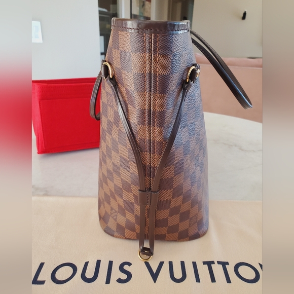 Louis Vuitton Neverfull MM Damier Ebene Tote Bag Cherry Red 🍒 Interior - Picture 11 of 14